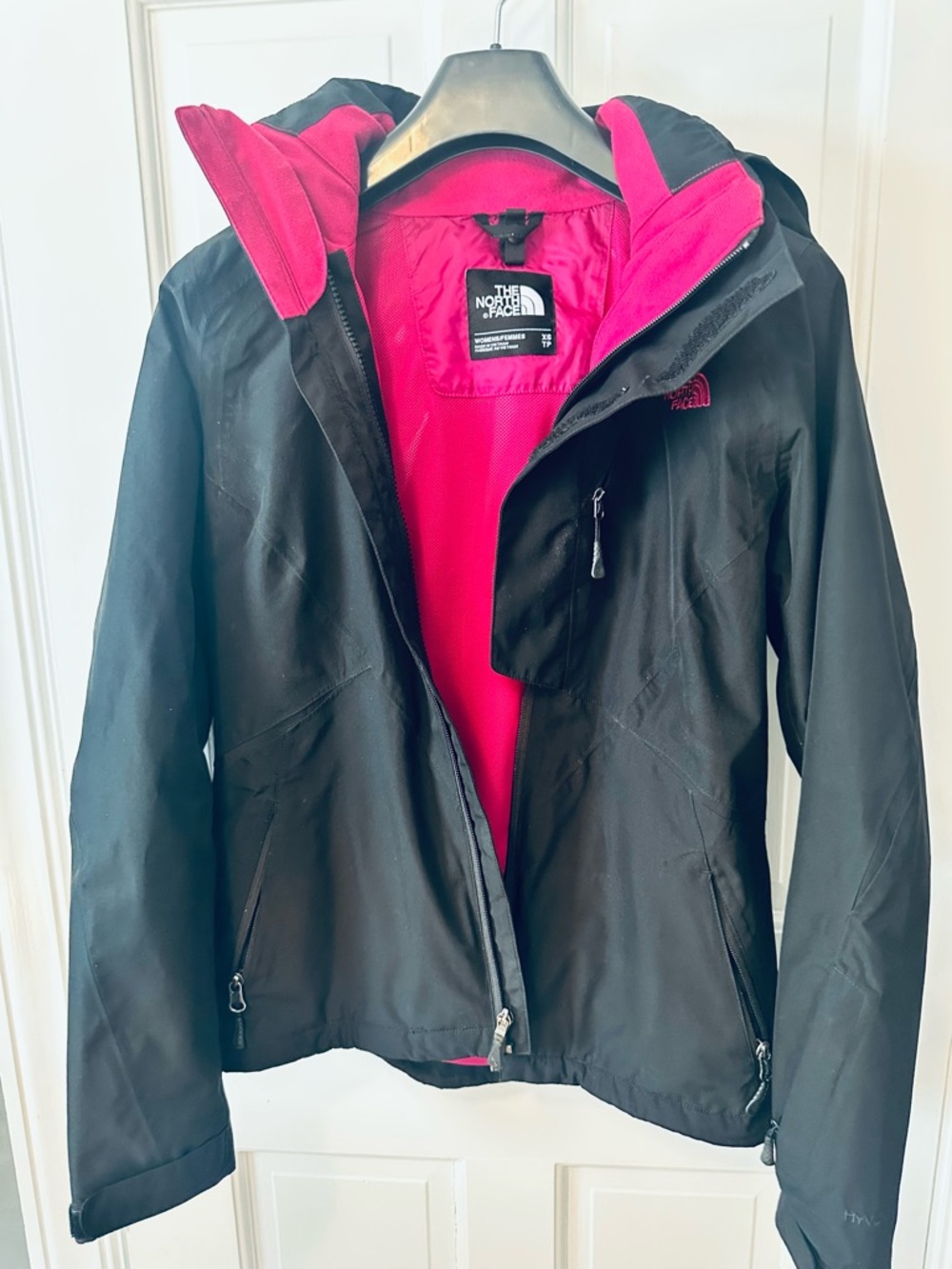 The North Face Women’s Black and Dark Pink Ski Jacket with Warm Liner - XS